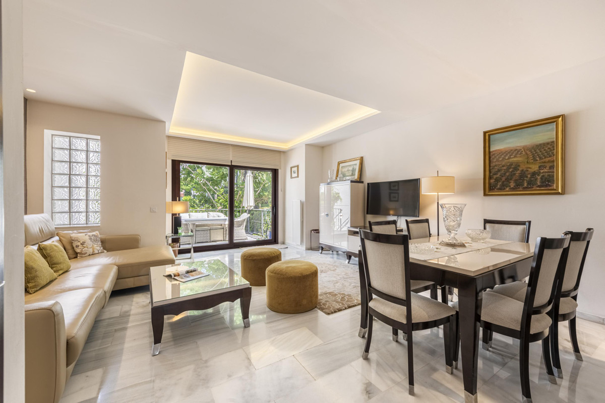 Huis te koop in Marbella | 4 slaapkamers H5418772