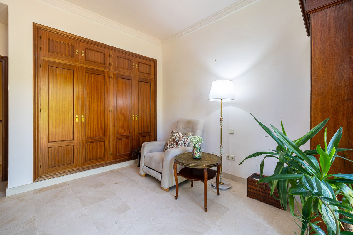 Huis te koop in Marbella | 5 slaapkamers H5419264