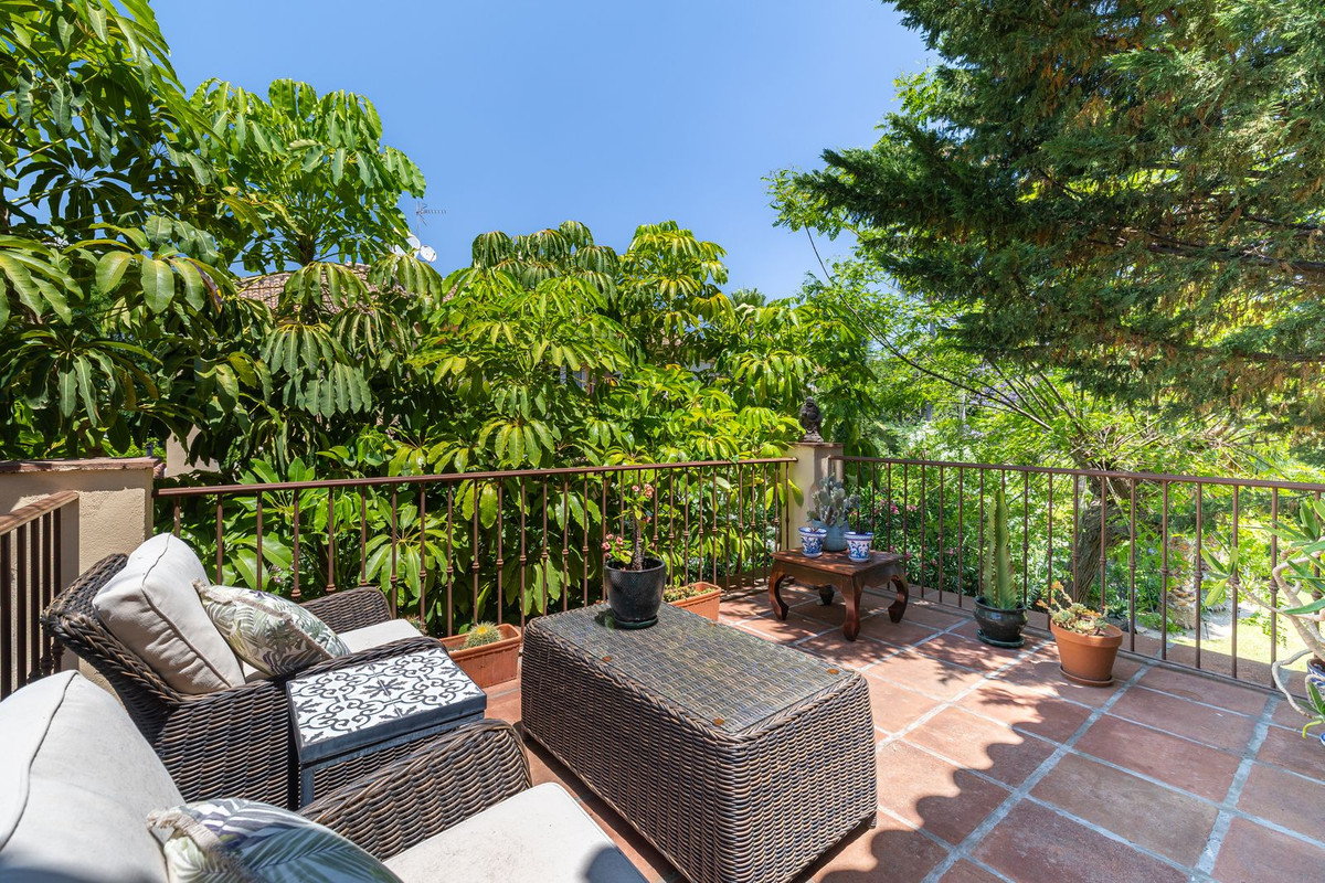 Huis te koop in Marbella | 5 slaapkamers H5419264