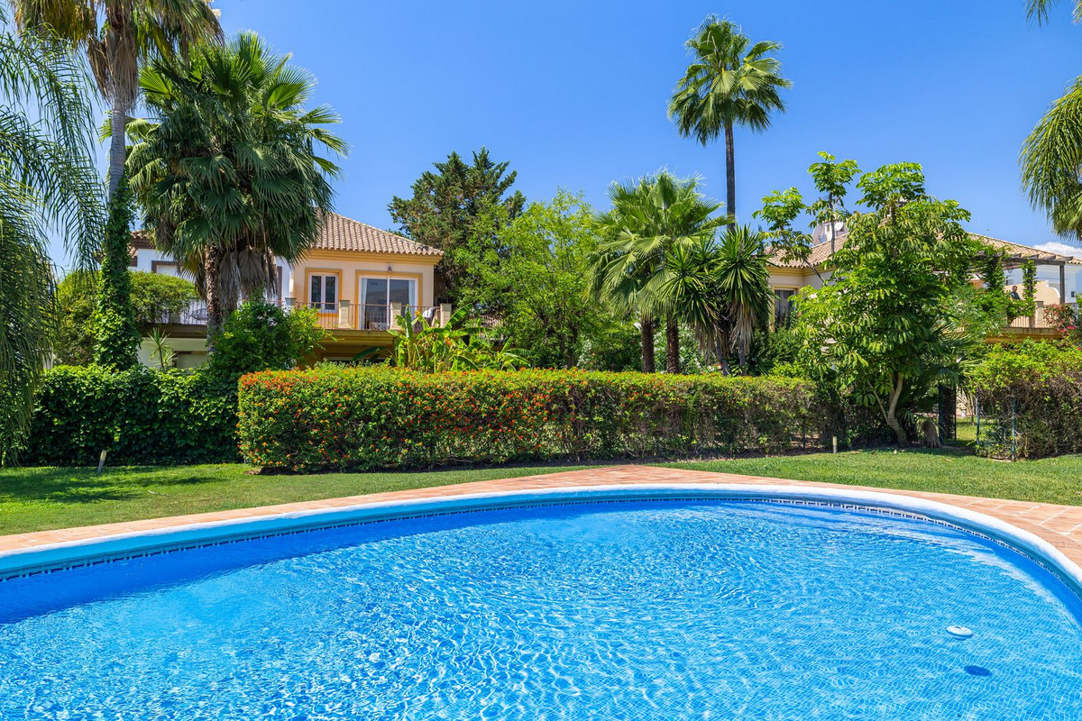Huis te koop in Marbella | 5 slaapkamers H5419264