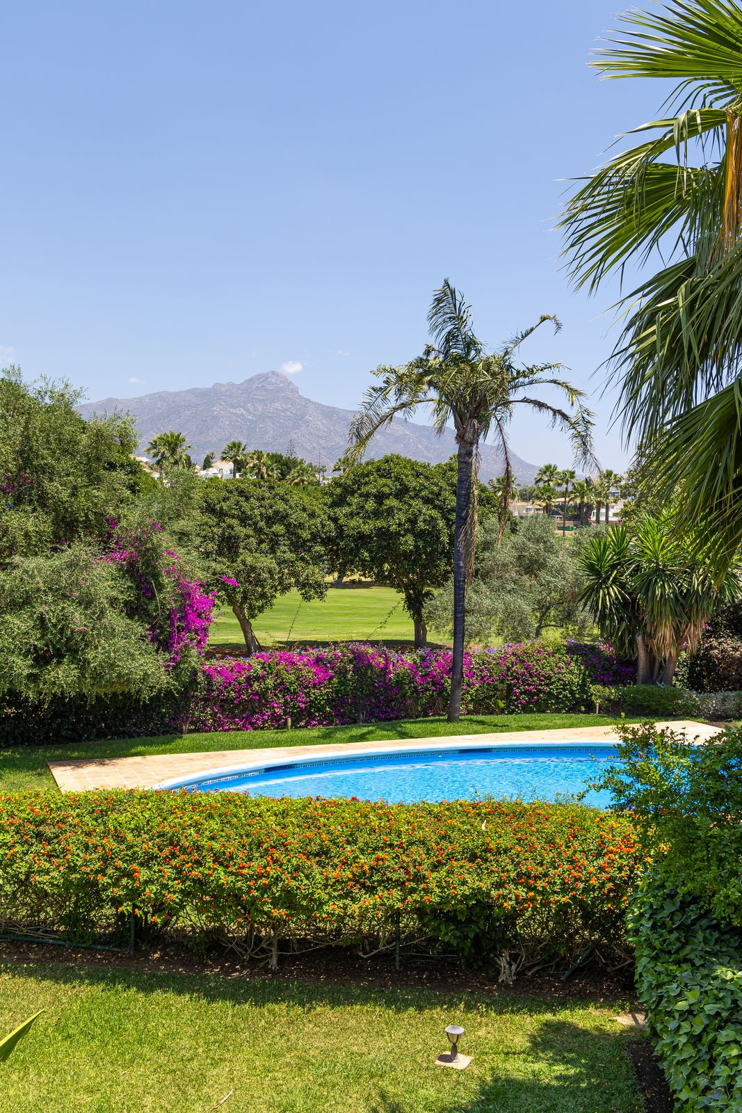 Huis te koop in Marbella | 5 slaapkamers H5419264
