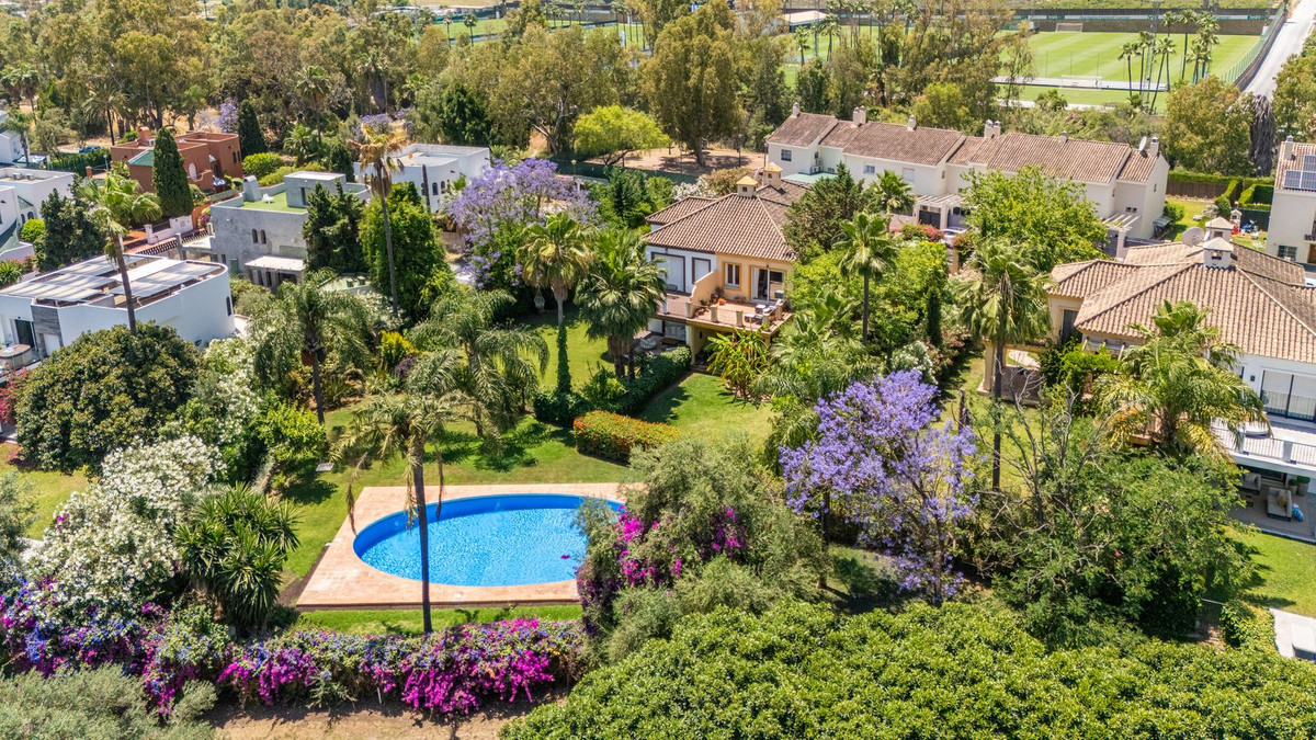 Huis te koop in Marbella | 5 slaapkamers H5419264