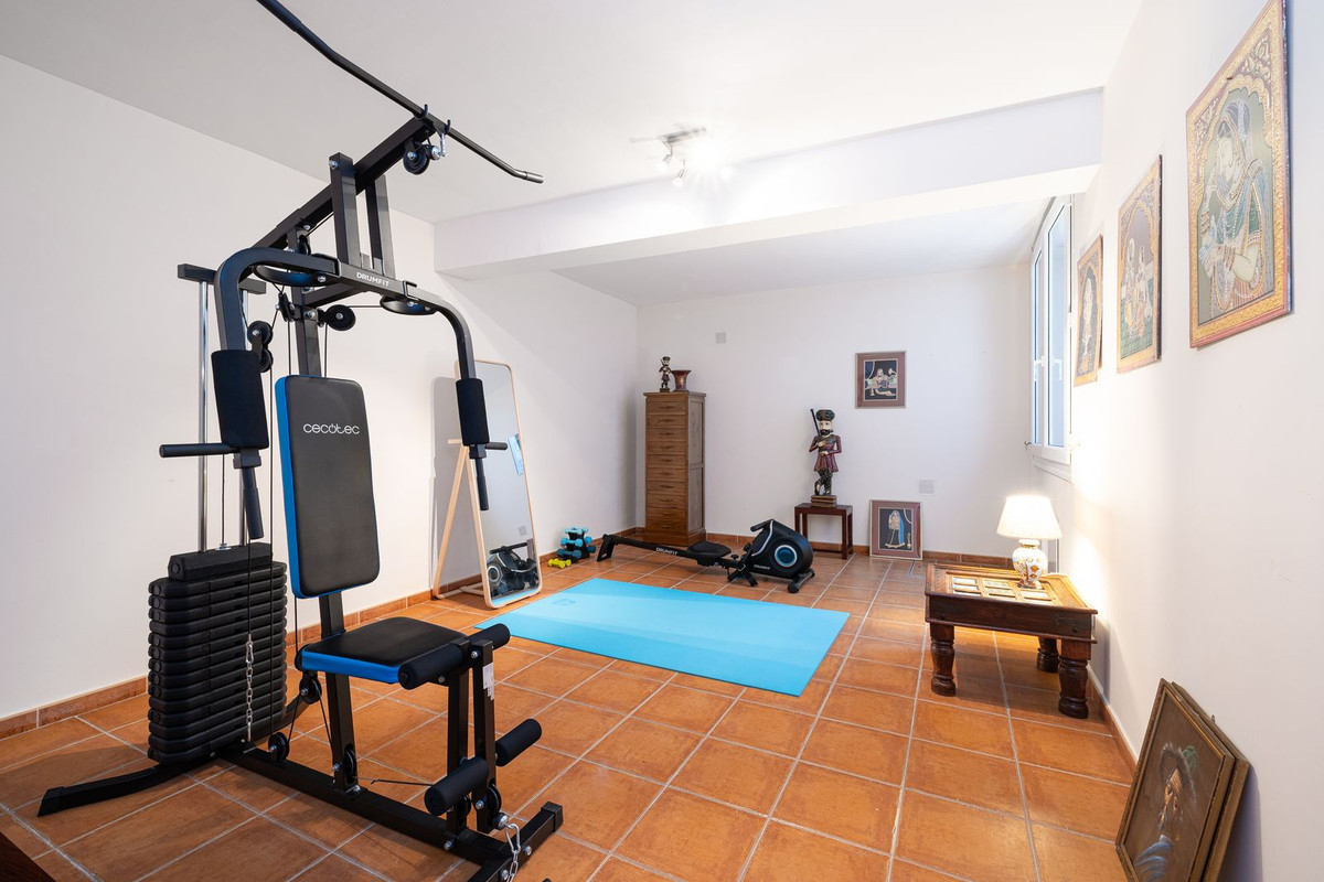 Huis te koop in Marbella | 5 slaapkamers H5419264