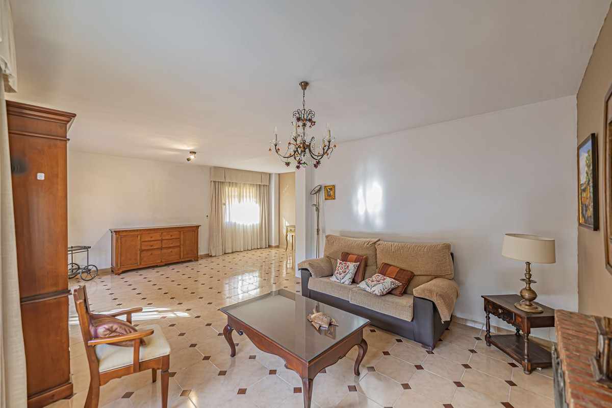 Huis te koop in Marbella | 5 slaapkamers H5427067
