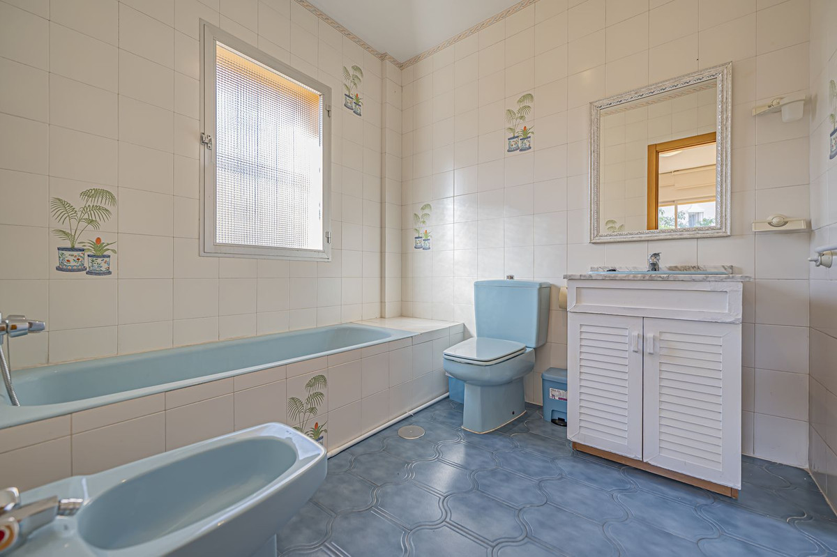 Huis te koop in Marbella | 5 slaapkamers H5427067