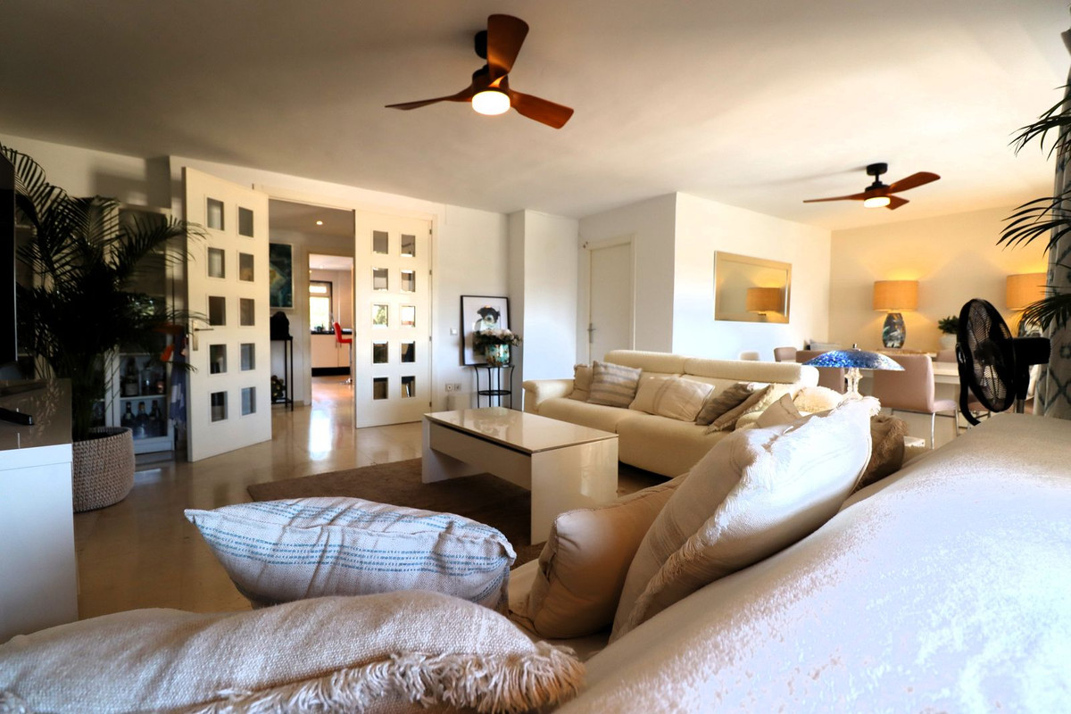 Appartement te koop in Marbella | 3 slaapkamers H5427916