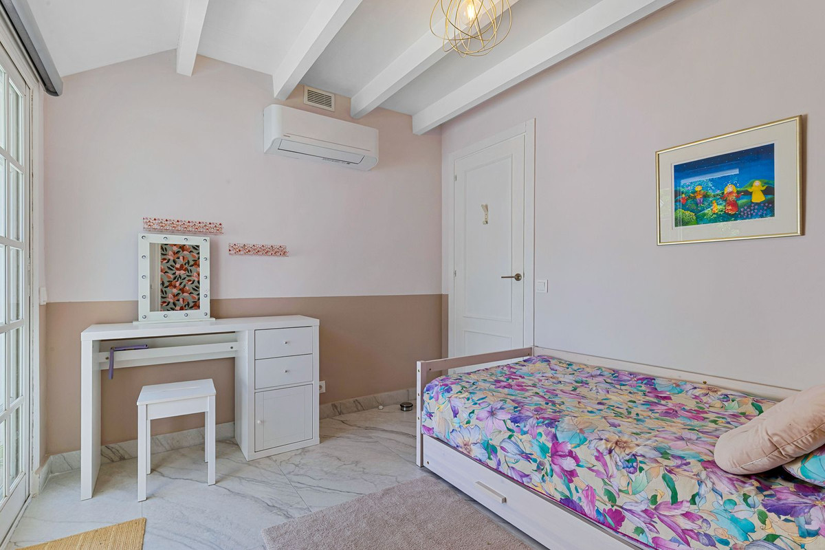 Huis te koop in Marbella | 4 slaapkamers H5439904