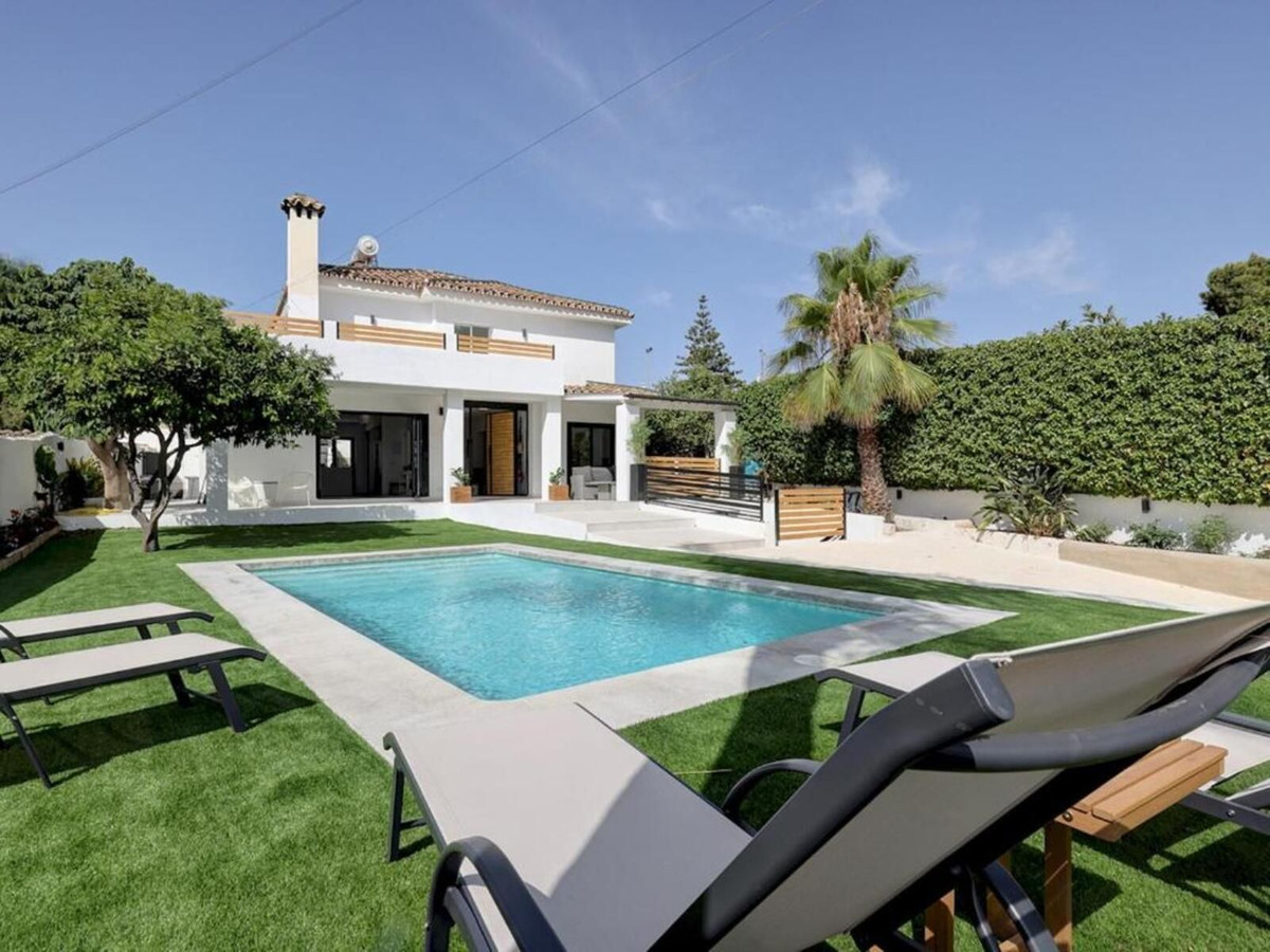 Huis te koop in Marbella | 6 slaapkamers H5444929