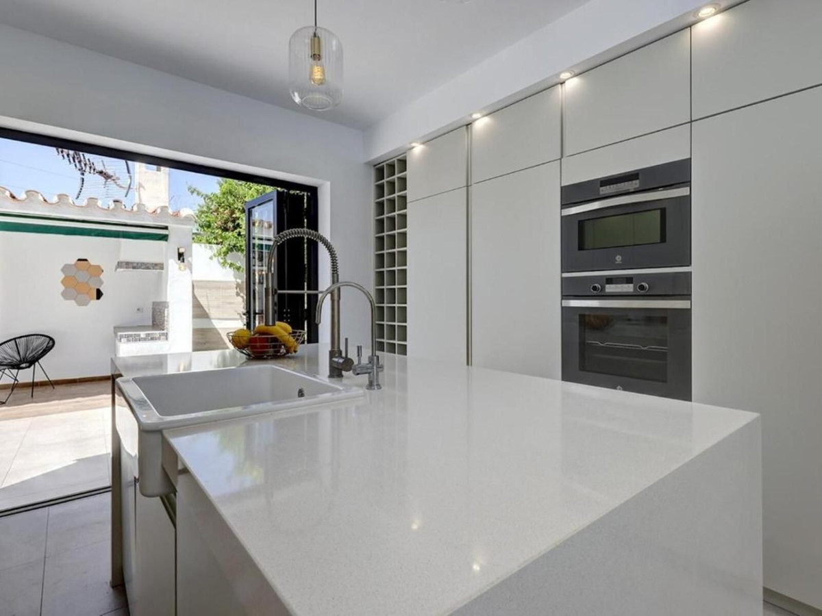 Huis te koop in Marbella | 6 slaapkamers H5444929