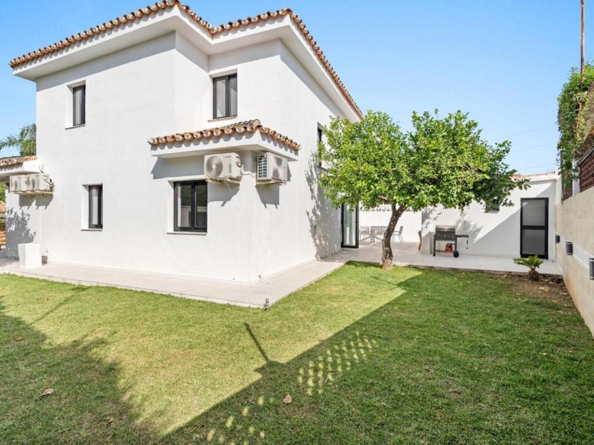 Huis te koop in Marbella | 6 slaapkamers H5444929