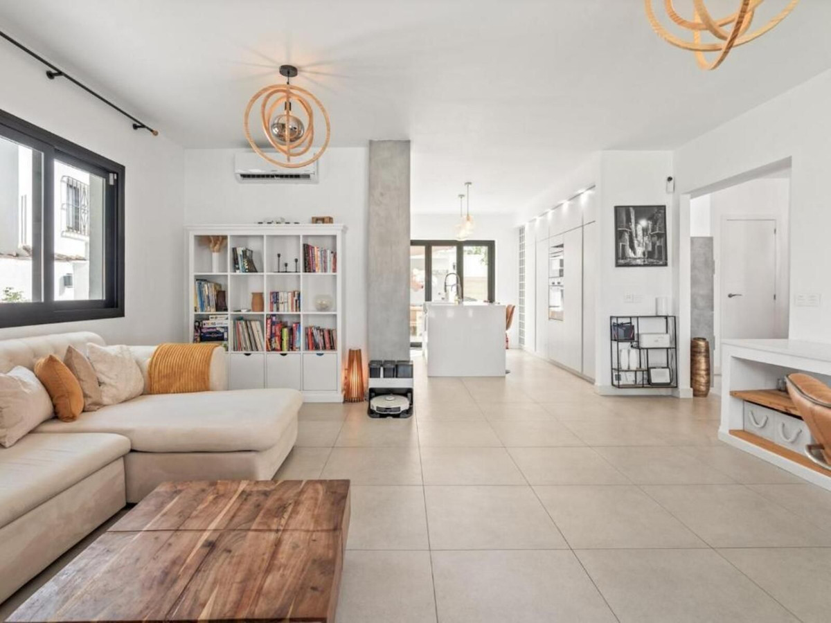 Huis te koop in Marbella | 6 slaapkamers H5444929