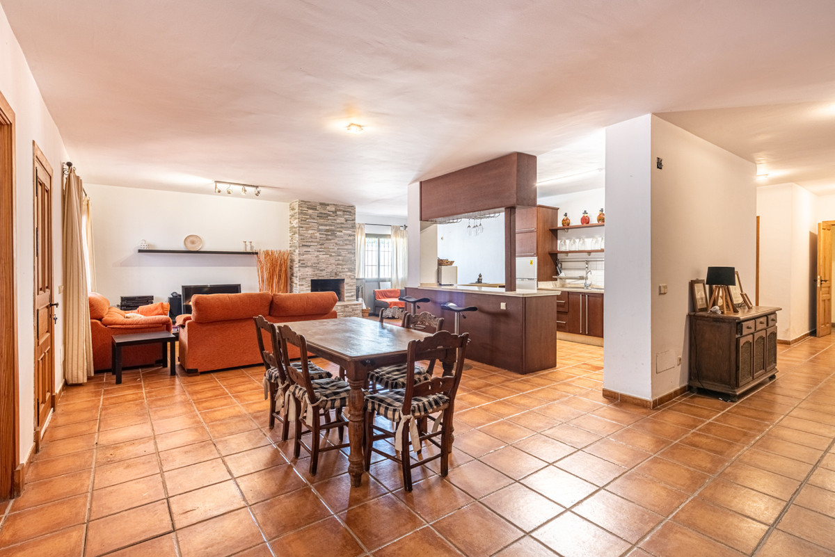 Huis te koop in Marbella | 5 slaapkamers H5445769
