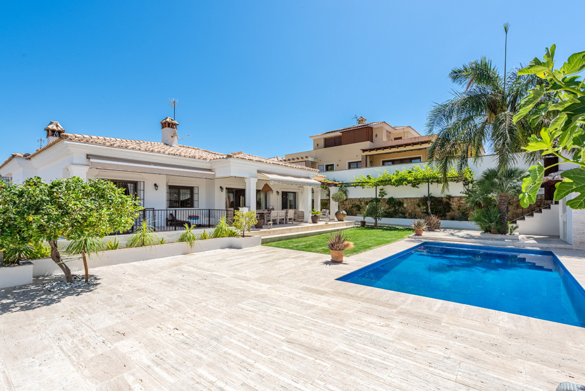 Huis te koop in Marbella | 5 slaapkamers H5445769