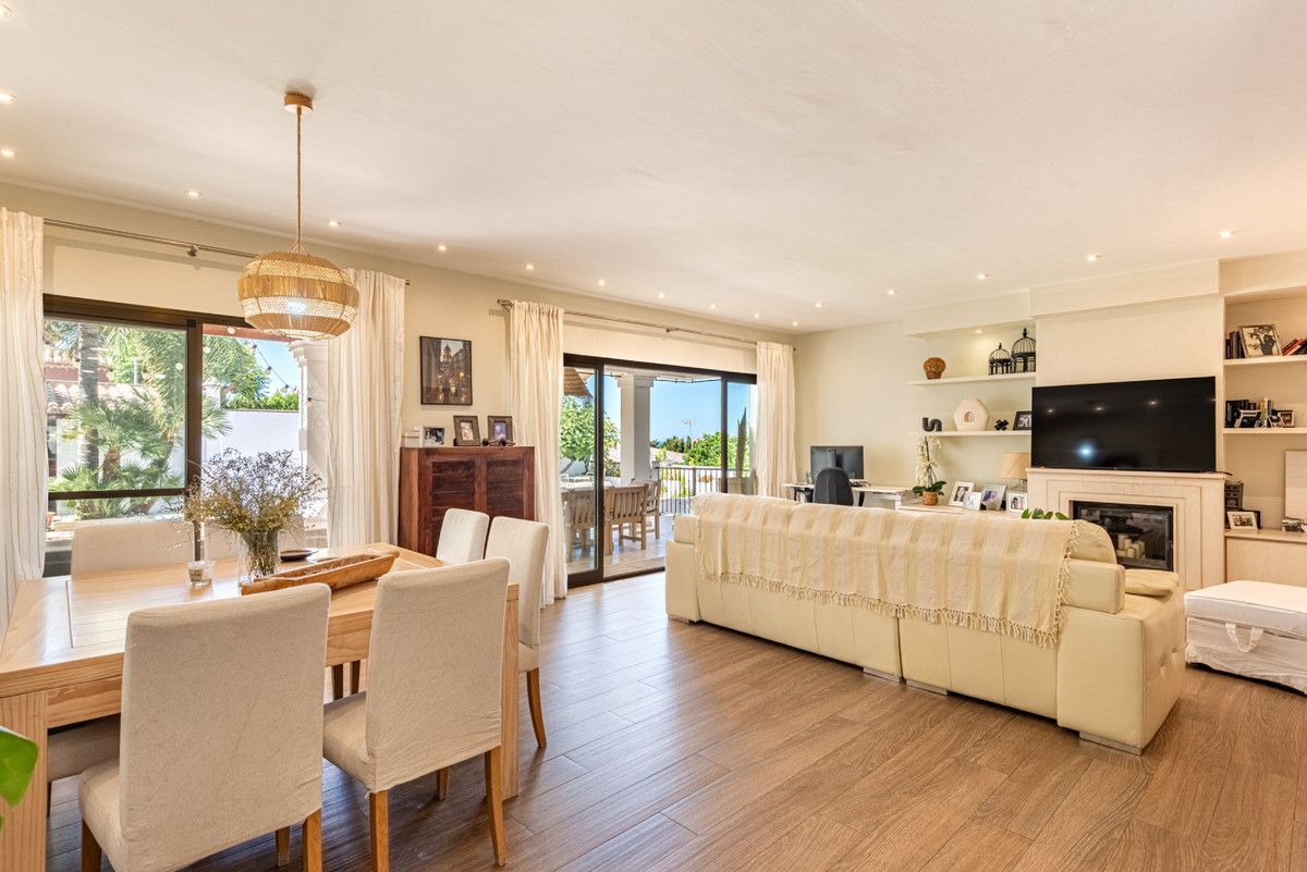 Huis te koop in Marbella | 5 slaapkamers H5445769