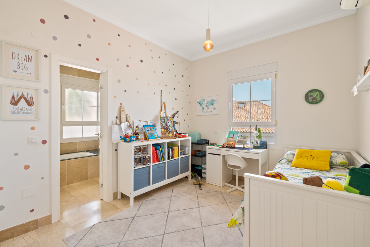 Huis te koop in Marbella | 4 slaapkamers H5449492
