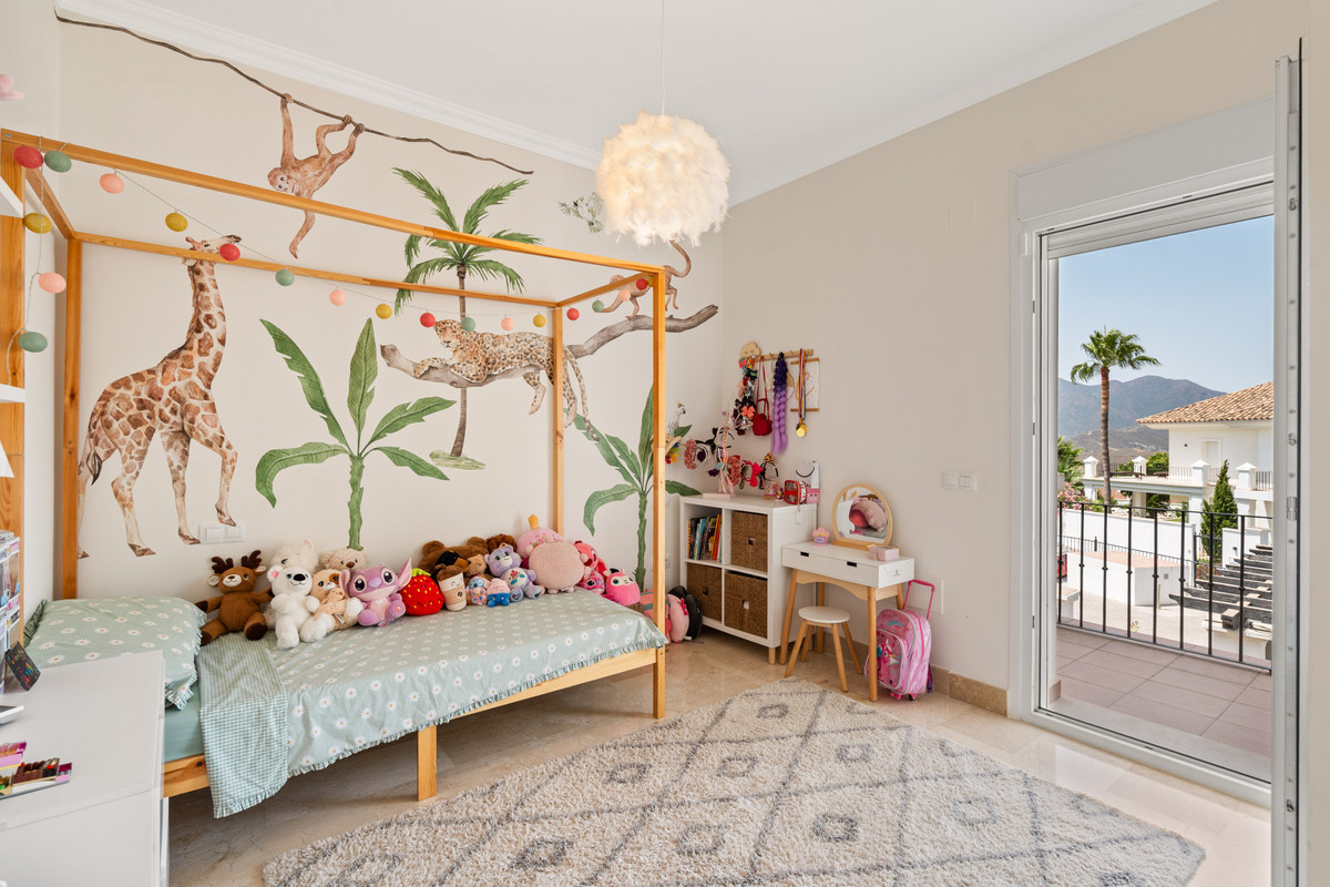 Huis te koop in Marbella | 4 slaapkamers H5449492