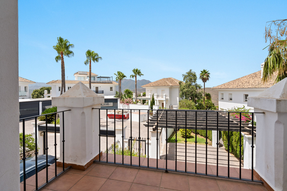 Huis te koop in Marbella | 4 slaapkamers H5449492