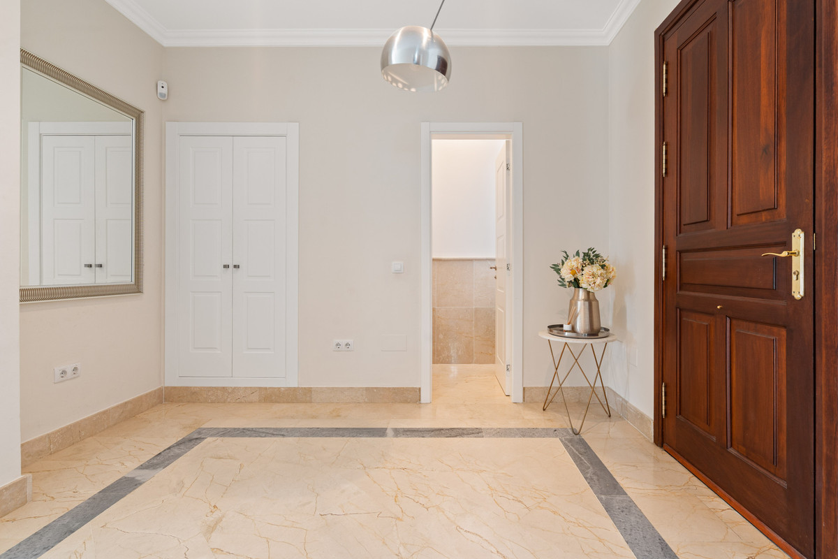 Huis te koop in Marbella | 4 slaapkamers H5449492