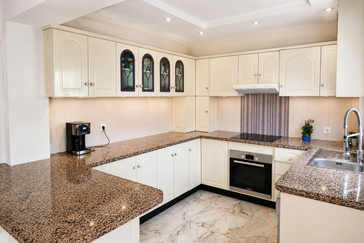 Huis te koop in Marbella | 5 slaapkamers H5450497