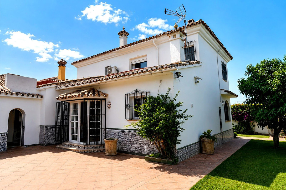 Huis te koop in Marbella | 5 slaapkamers H5450497