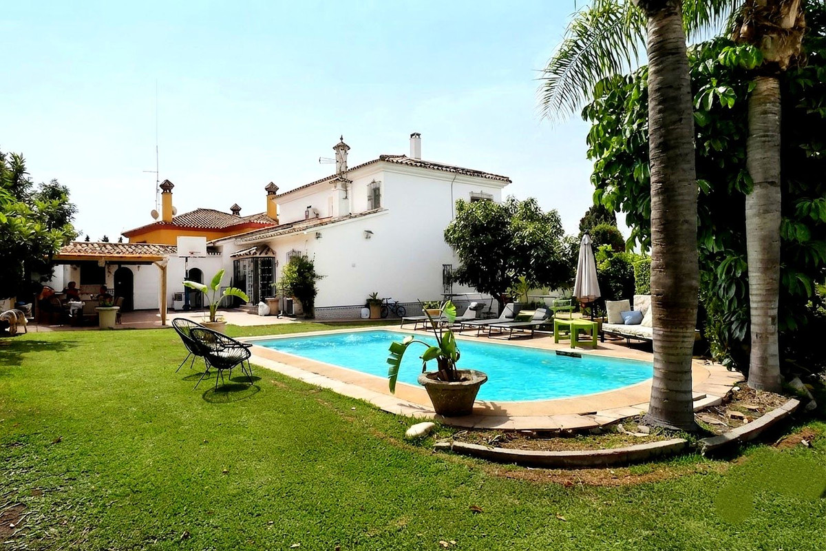 Huis te koop in Marbella | 5 slaapkamers H5450497