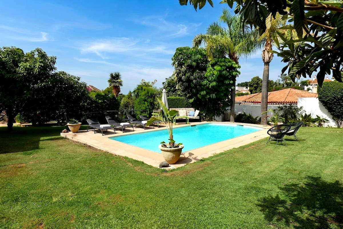 Huis te koop in Marbella | 5 slaapkamers H5450497