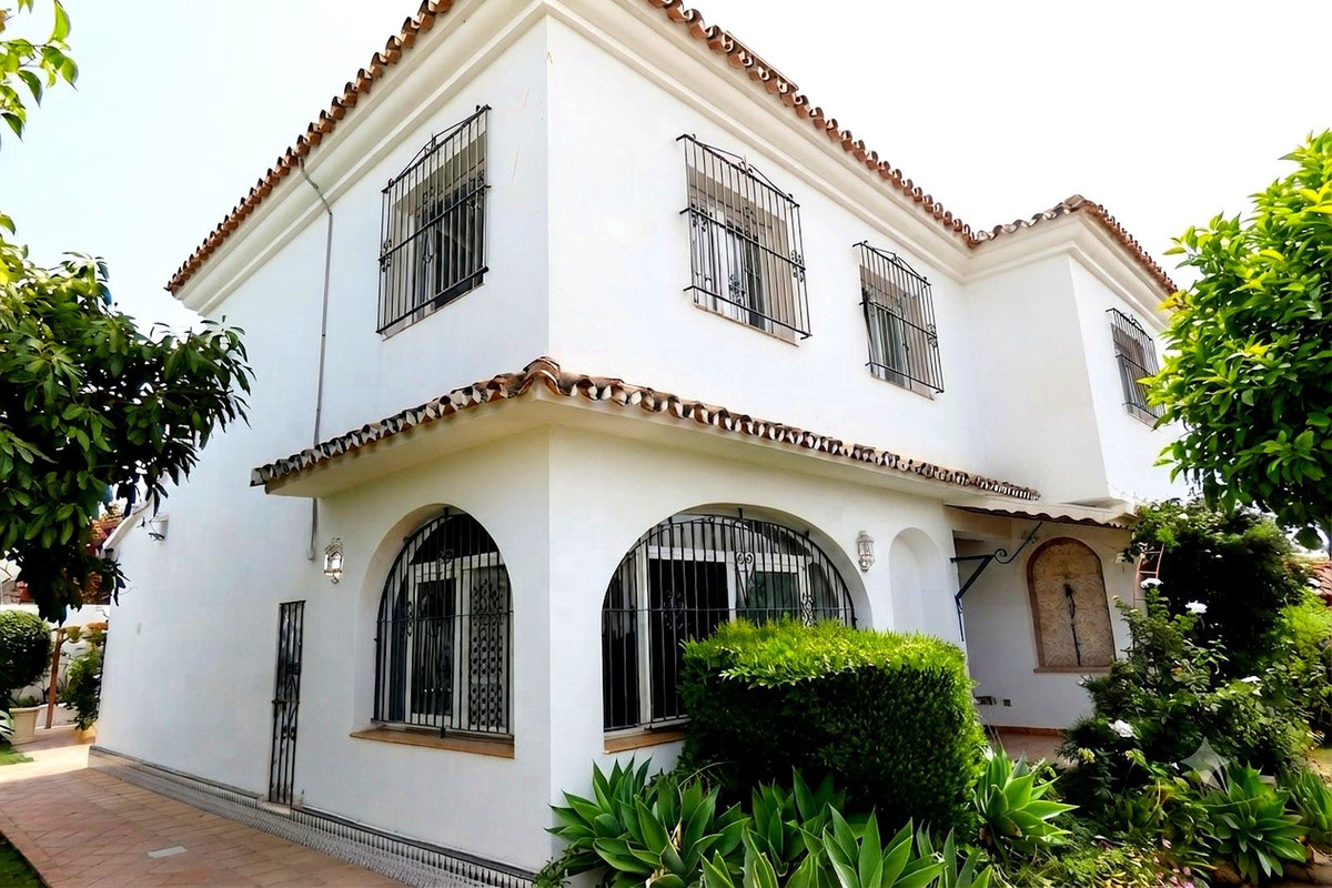 Huis te koop in Marbella | 5 slaapkamers H5450497
