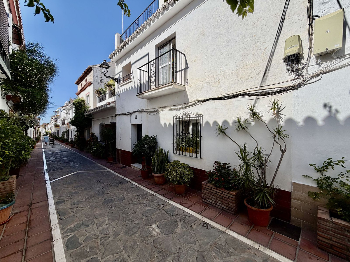 Huis te koop in Marbella | 4 slaapkamers H5455375