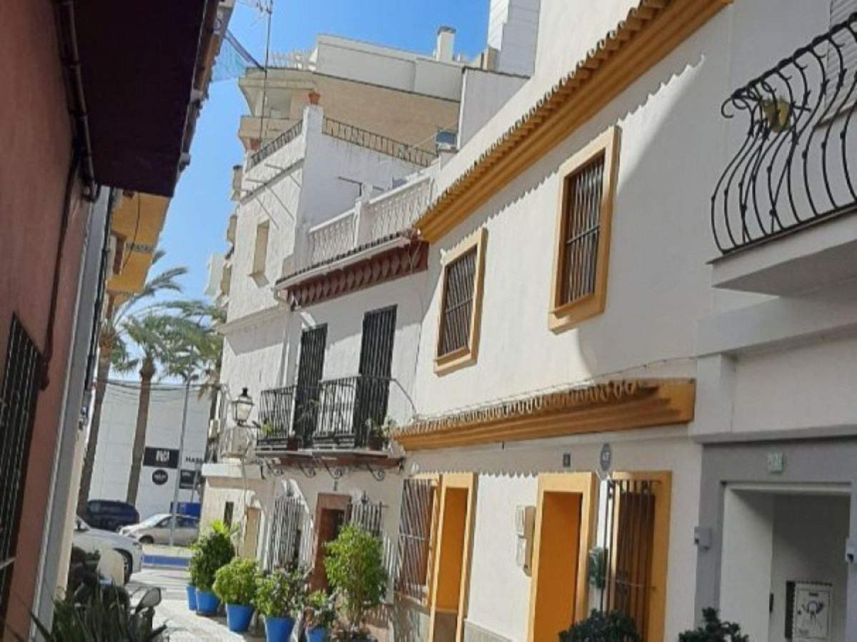 Huis te koop in Marbella | 7 slaapkamers H5457154