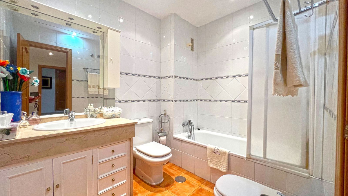 Huis te koop in Marbella | 3 slaapkamers H5459302