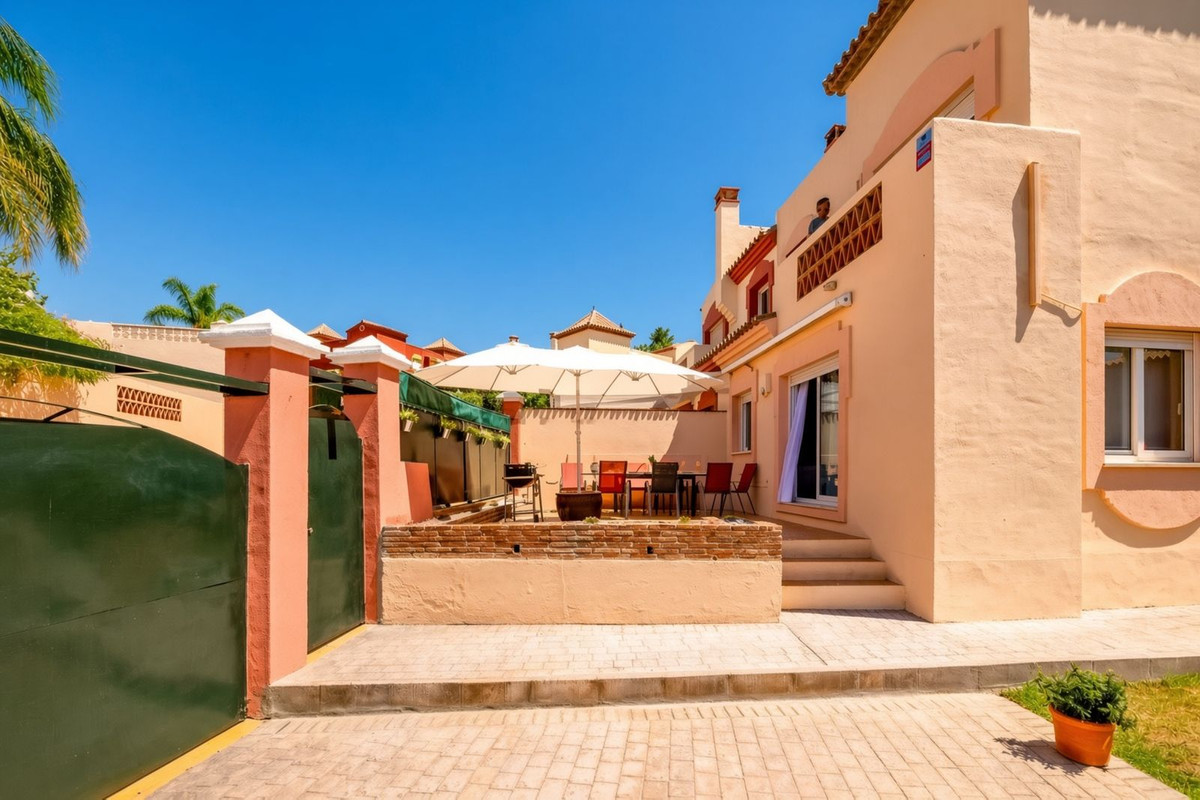 Huis te koop in Marbella | 4 slaapkamers H5467780