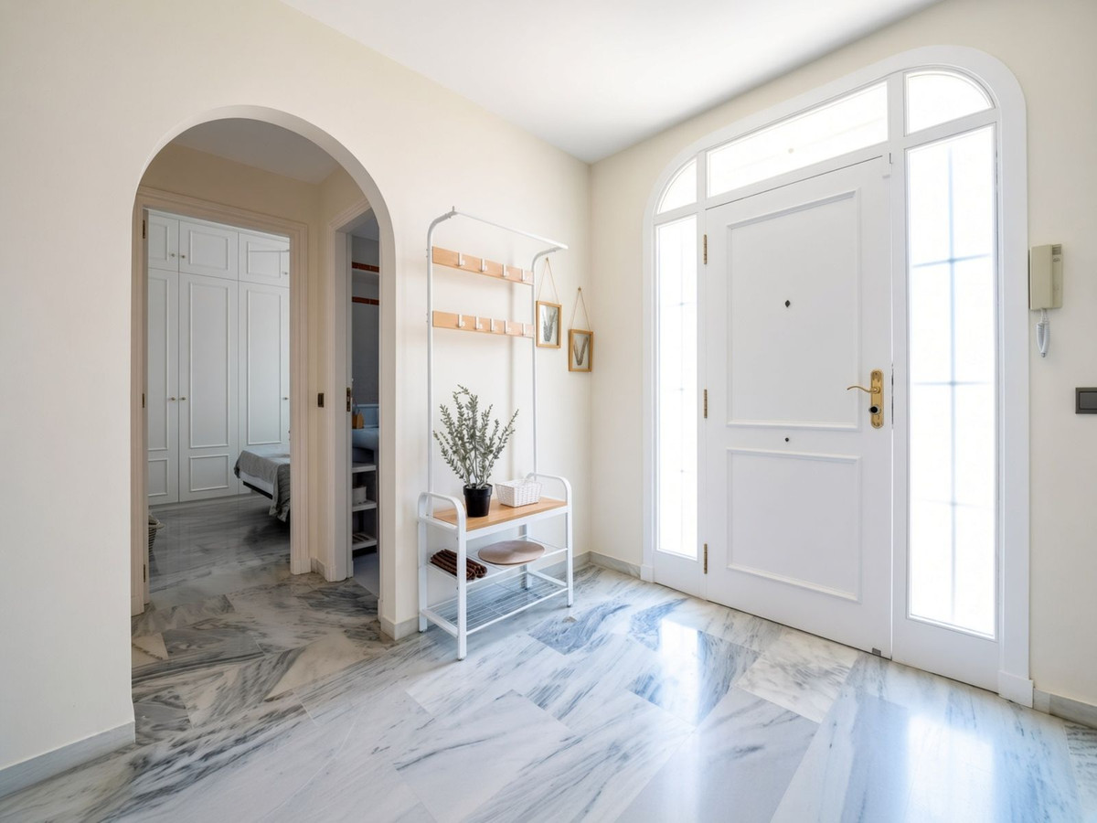 Huis te koop in Marbella | 4 slaapkamers H5467780