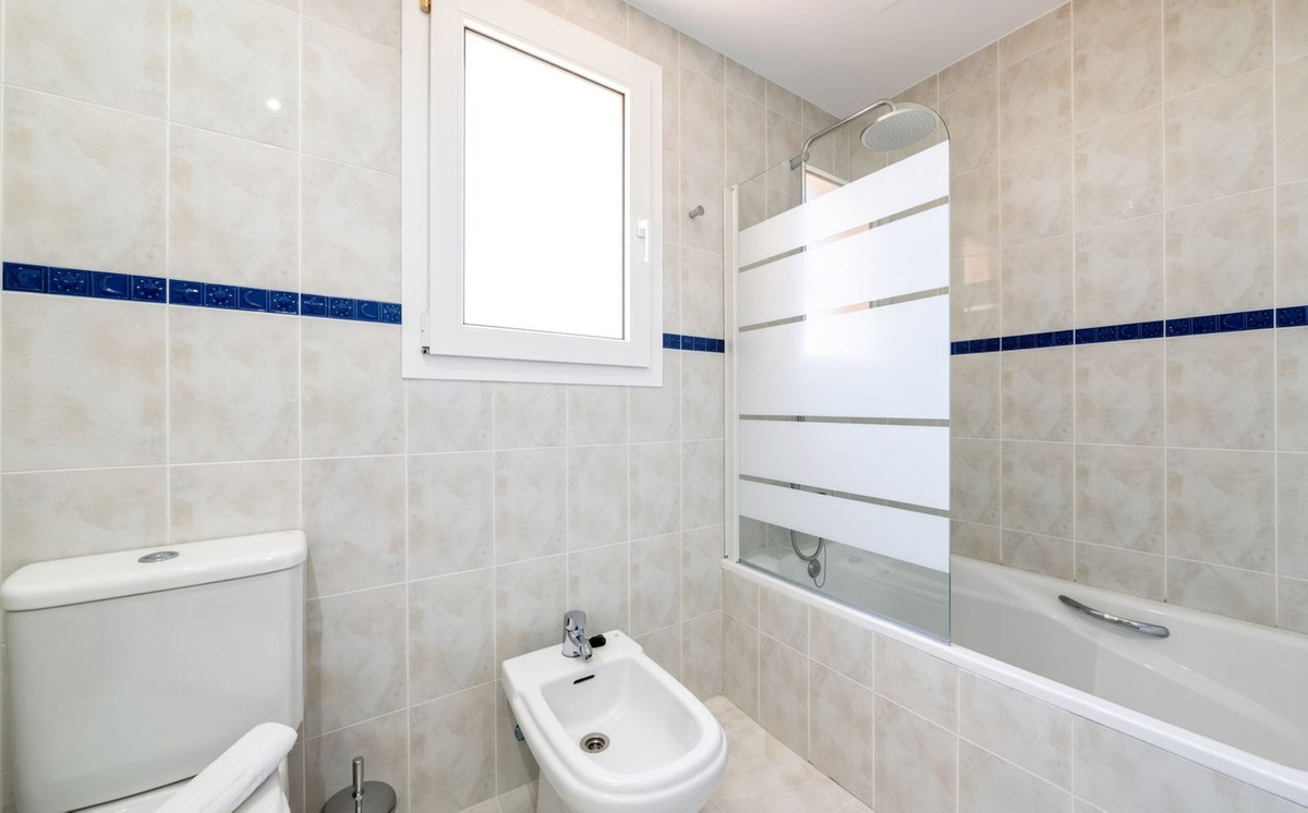Huis te koop in Marbella | 4 slaapkamers H5467780