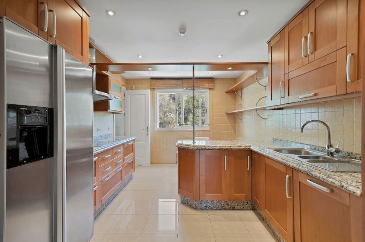 Huis te koop in Marbella | 3 slaapkamers H5468815