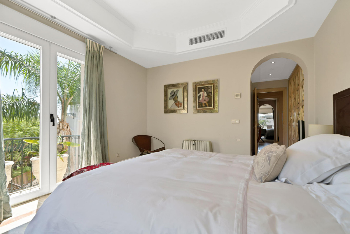Huis te koop in Marbella | 3 slaapkamers H5468815