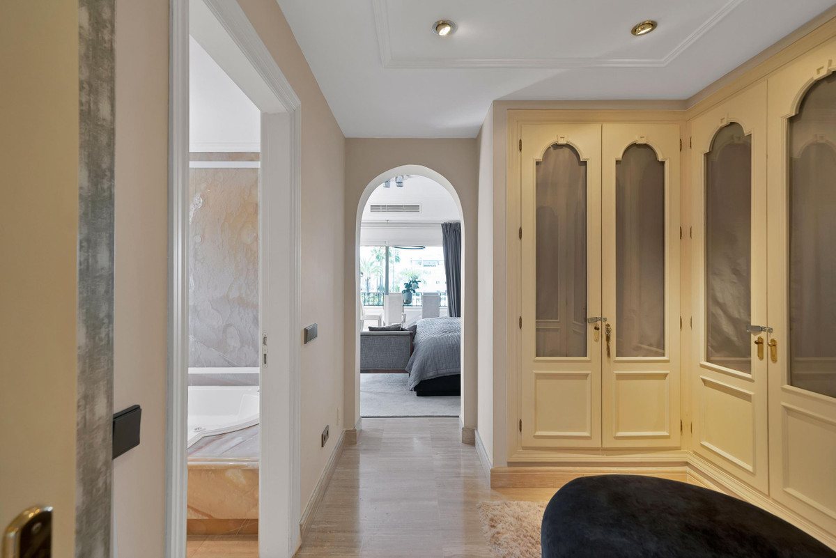 Huis te koop in Marbella | 3 slaapkamers H5468815