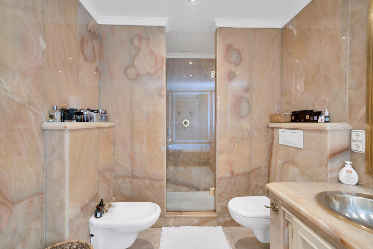 Huis te koop in Marbella | 3 slaapkamers H5468815