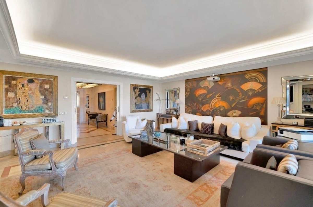 Huis te koop in Marbella | 3 slaapkamers H5468815