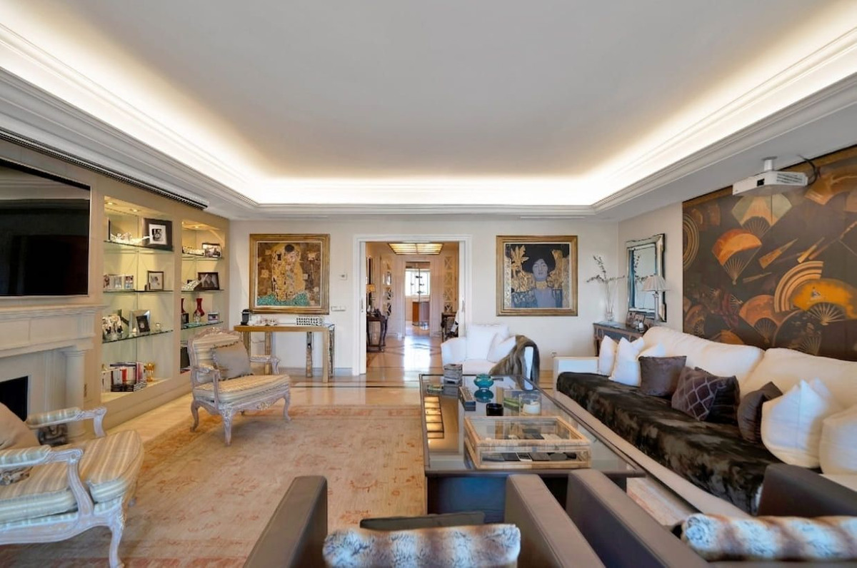 Huis te koop in Marbella | 3 slaapkamers H5468815