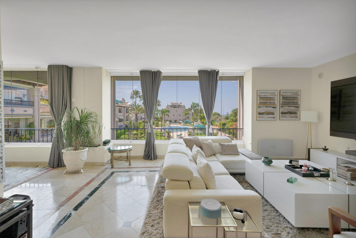 Huis te koop in Marbella | 3 slaapkamers H5468815