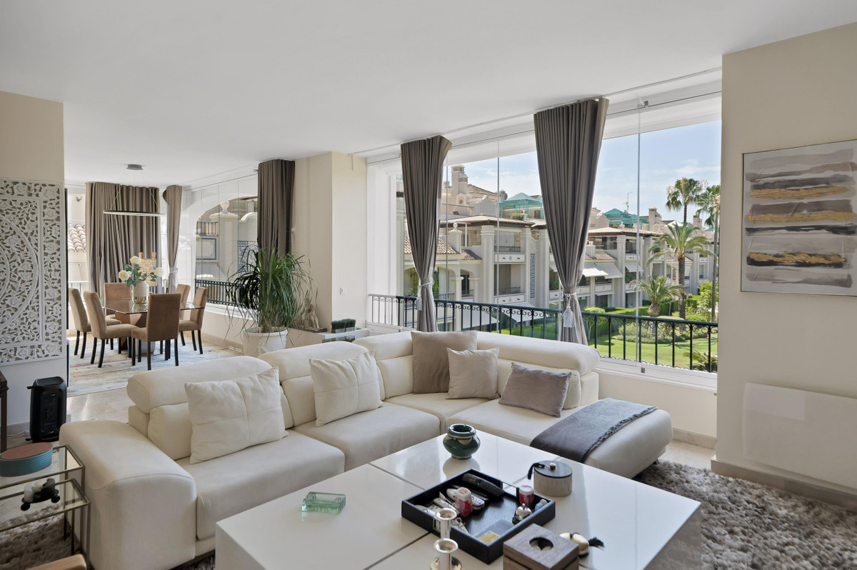 Huis te koop in Marbella | 3 slaapkamers H5468815