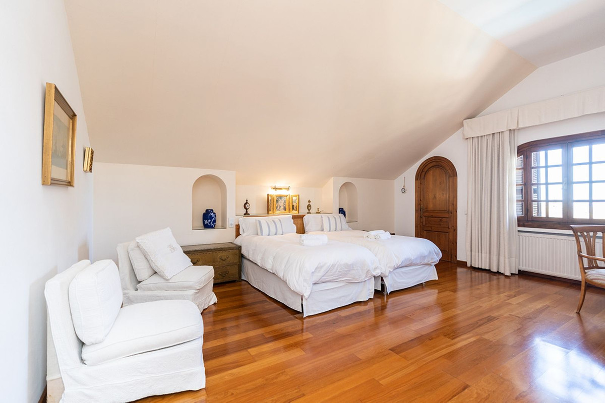Huis te koop in Marbella | 7 slaapkamers H5469439