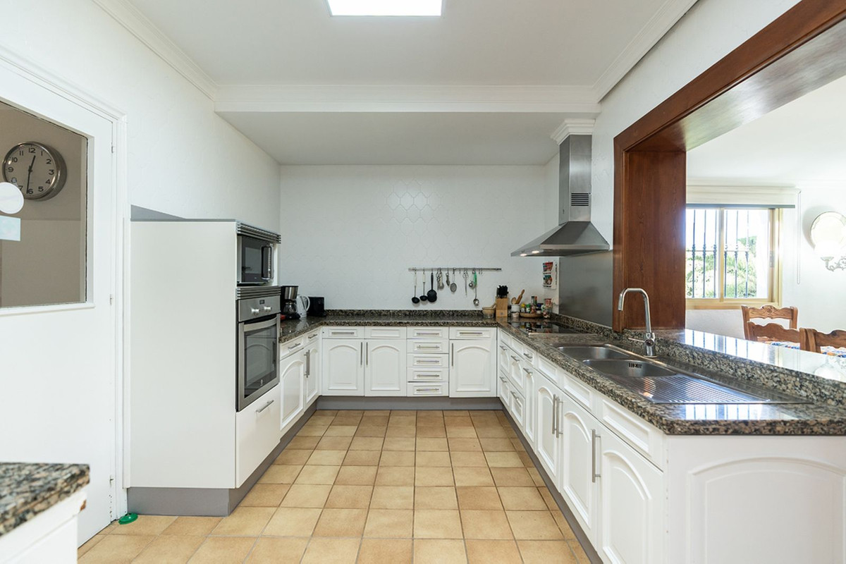 Huis te koop in Marbella | 7 slaapkamers H5469439
