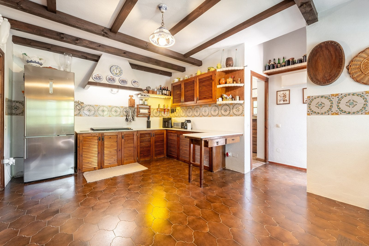 Huis te koop in Marbella | 4 slaapkamers H5490340
