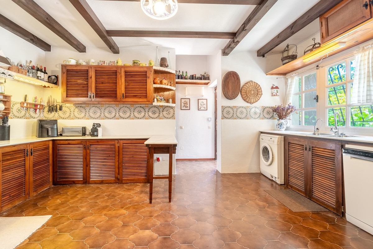 Huis te koop in Marbella | 4 slaapkamers H5490340