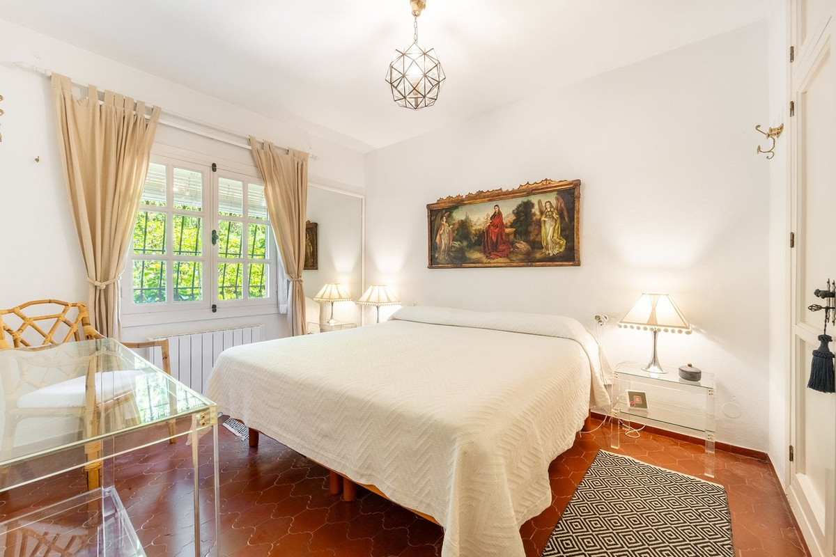 Huis te koop in Marbella | 4 slaapkamers H5490340