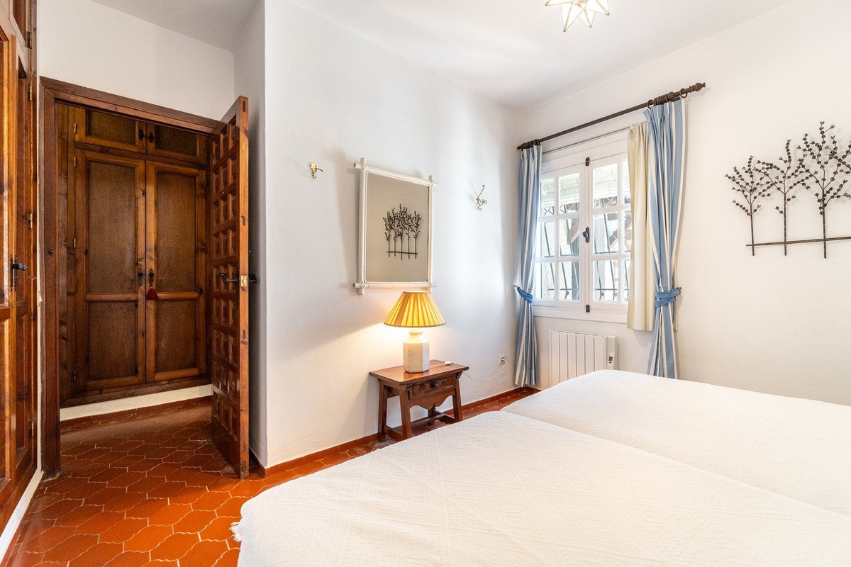 Huis te koop in Marbella | 4 slaapkamers H5490340