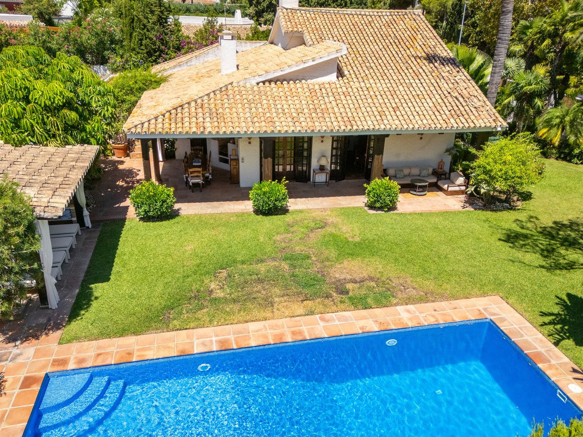 Huis te koop in Marbella | 4 slaapkamers H5490340