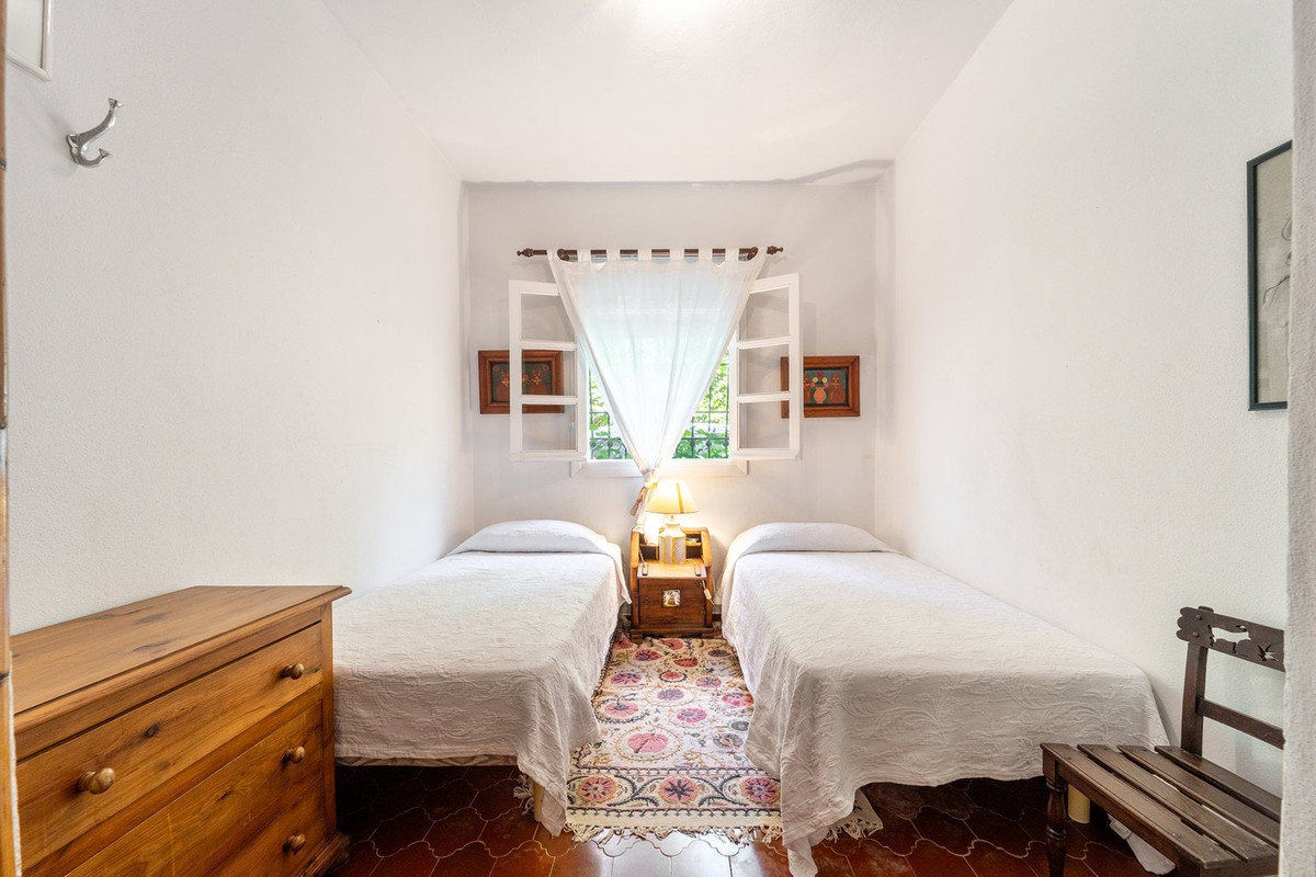 Huis te koop in Marbella | 4 slaapkamers H5490340
