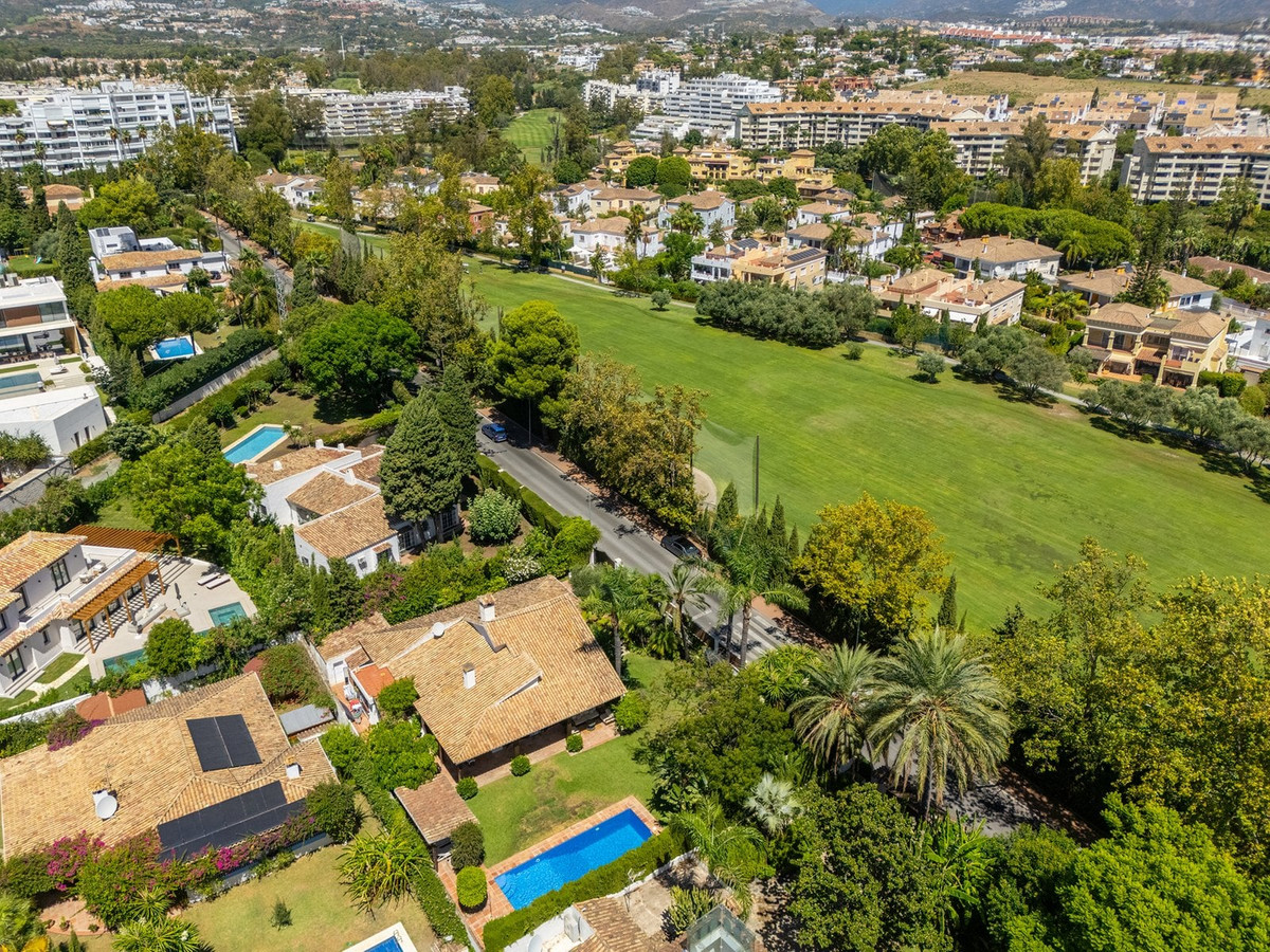 Huis te koop in Marbella | 4 slaapkamers H5490340